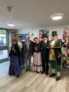 West Devon Borough Mayor Cllr Caroline Mott and "Mini" Mott Lucy, Devon County Council Chairman Cllr Jeff Trail, Cllr Christine Marsh, Cllr Kevin Ball and Ros Charlton - Photo by Kevin Ball